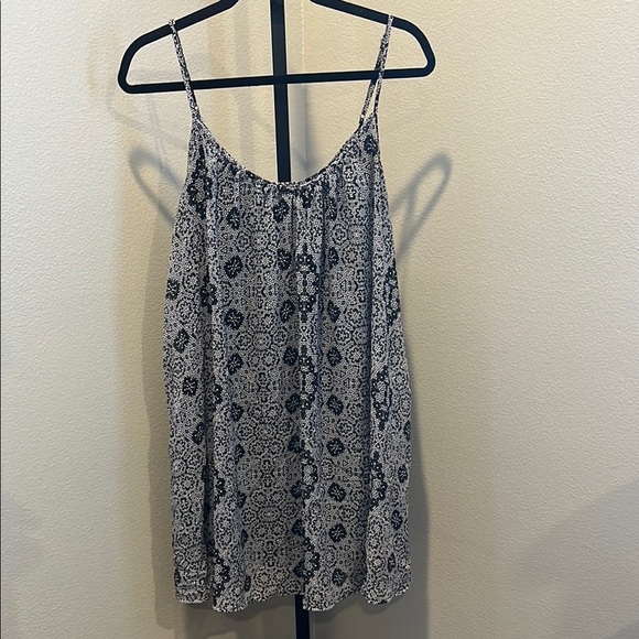 Xhilaration Black and Gray Sundress - Picture 1 of 3
